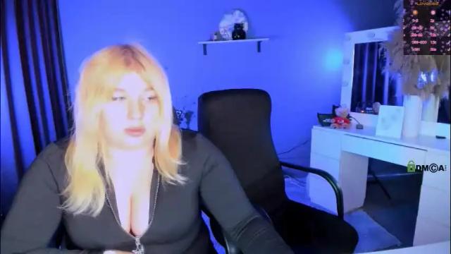 Image 11 of nikol_kitt Stream on Chaturbate on 1 month ago