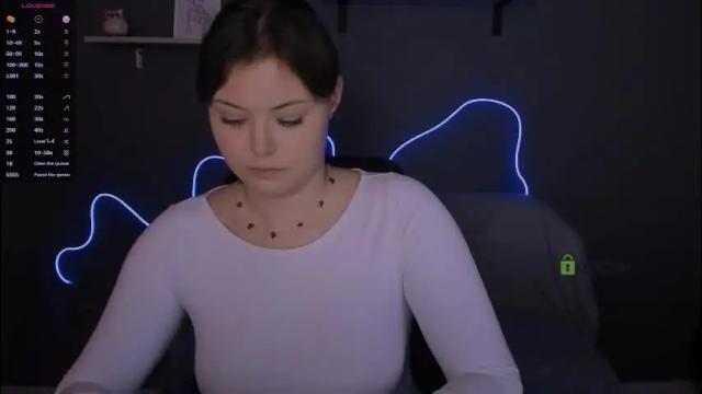 Image 6 of nikol_kitt Stream on Chaturbate on 27 days ago