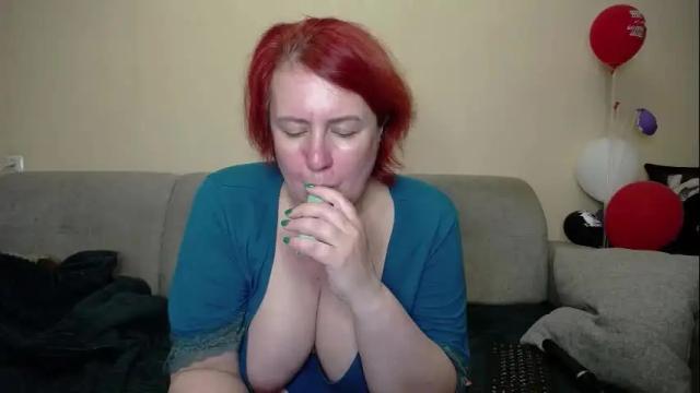 Image 7 of nikolettared Stream on Chaturbate on 7 days ago