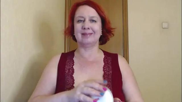 Image 3 of nikolettared Stream on Chaturbate on 2 months ago