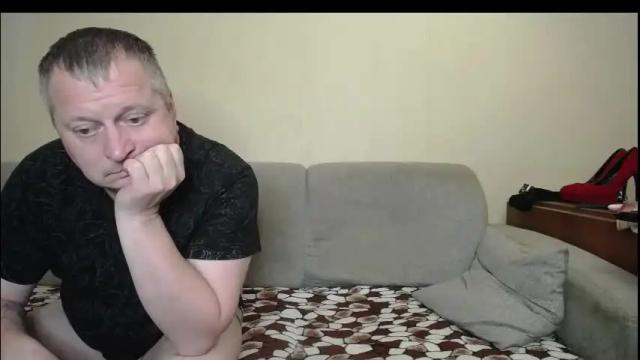 Image 12 of nikolettared Stream on Chaturbate on 1 month ago