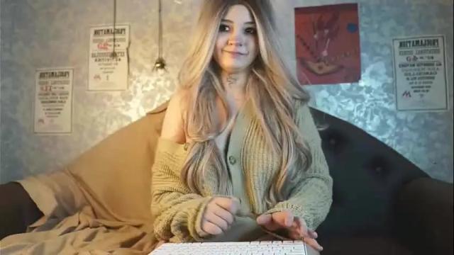 Image 10 of nikoli_naw Stream on Chaturbate on 24 days ago