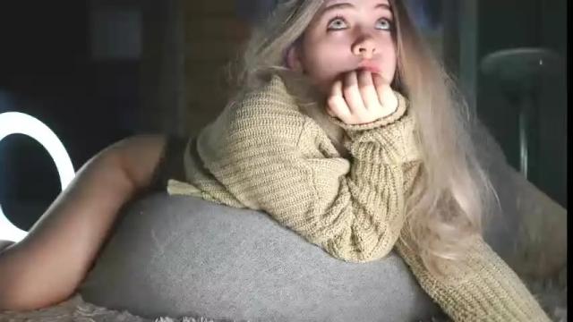 Image 4 of nikoli_naw Stream on Chaturbate on 2 months ago