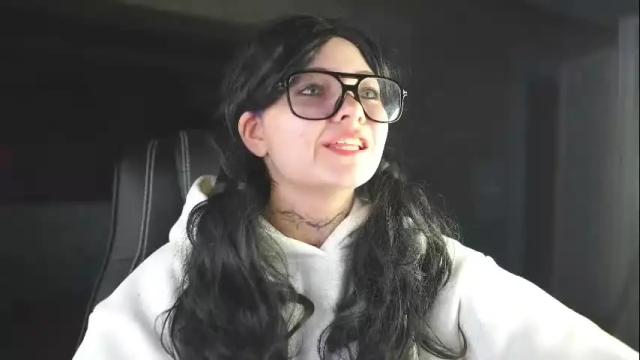 Image 10 of nikoli_naw Stream on Chaturbate on 1 month ago