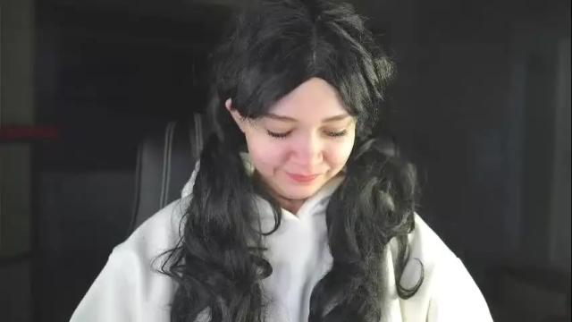 Image 12 of nikoli_naw Stream on Chaturbate on 1 month ago