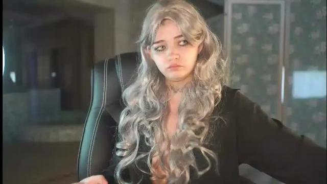 Image 3 of nikoli_naw Stream on Chaturbate on 1 month ago