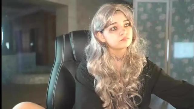 Image 8 of nikoli_naw Stream on Chaturbate on 1 month ago