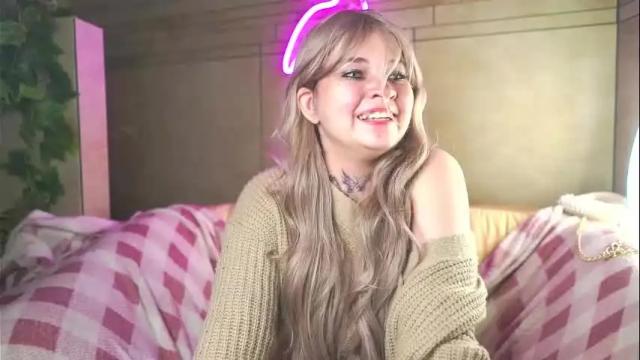 Image 12 of nikoli_naw Stream on Chaturbate on 1 month ago