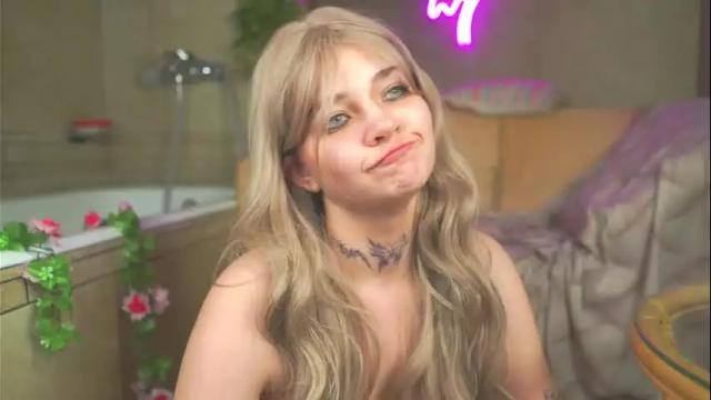 Image 6 of nikoli_naw Stream on Chaturbate on 1 month ago
