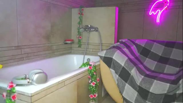 Image 10 of nikoli_naw Stream on Chaturbate on 21 days ago