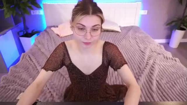 Image 10 of nikollberry Stream on Chaturbate on 14 months ago