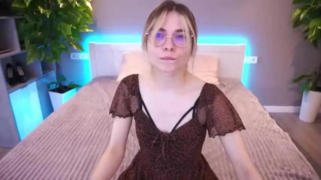 Image 10 of nikollberry Stream on Chaturbate on 14 months ago
