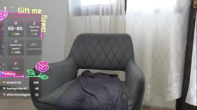 Image 3 of nikpassion123 Stream on Chaturbate on 1 month ago