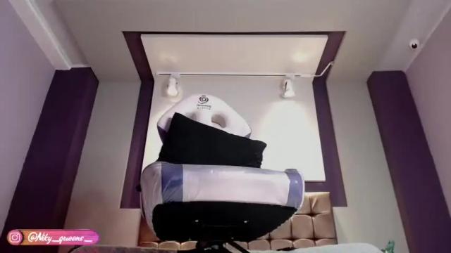Image 8 of niky_queens Stream on Chaturbate on 21 months ago