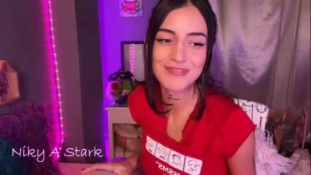 Image 6 of nikyastark Stream on Chaturbate on 4 months ago