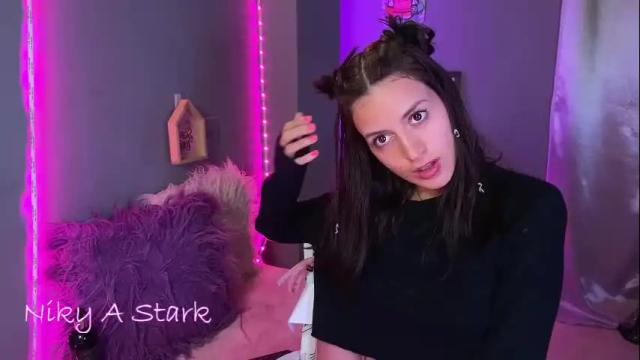Image 4 of nikyastark Stream on Chaturbate on 4 months ago