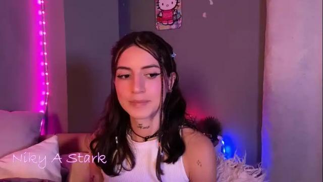 Image 10 of nikyastark Stream on Chaturbate on 2 months ago