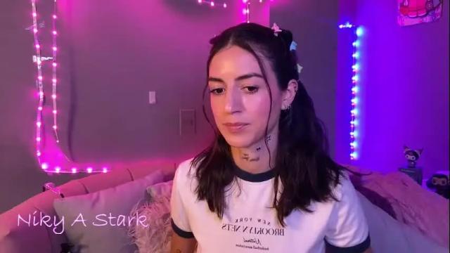 Image 7 of nikyastark Stream on Chaturbate on 2 months ago