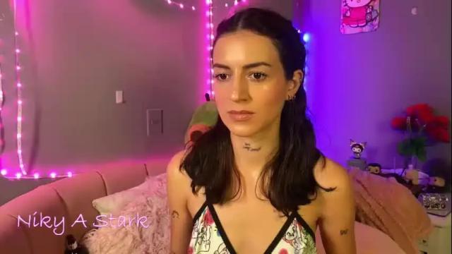 Image 10 of nikyastark Stream on Chaturbate on 2 months ago