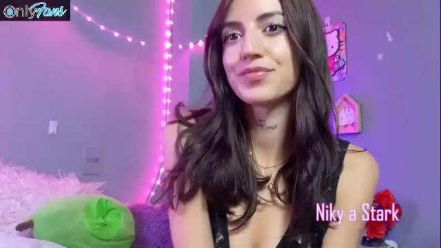 Image 8 of nikyastark Stream on Chaturbate on 1 month ago