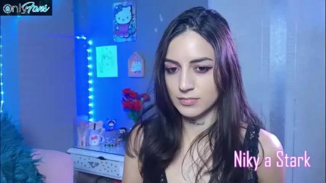 Image 2 of nikyastark Stream on Chaturbate on 1 month ago