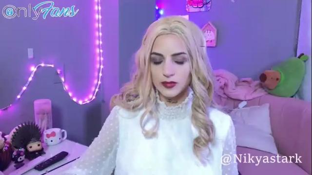 Image 7 of nikyastark Stream on Chaturbate on 8 days ago