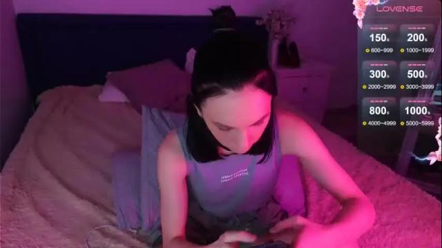 Image 10 of nillie_kelly Stream on Chaturbate on 18 days ago