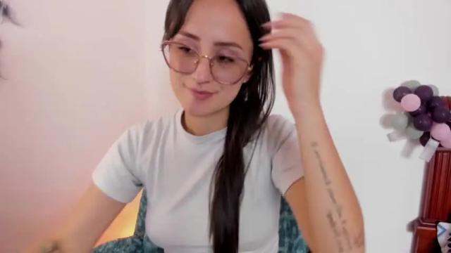 Image 3 of nina_bryon_ Stream on Chaturbate on 15 months ago