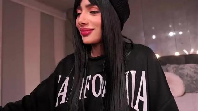 Image 2 of nina_mon Stream on Chaturbate on 7 hours ago