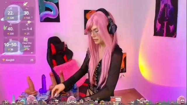 Image 3 of nina_neon Stream on Chaturbate on 11 days ago