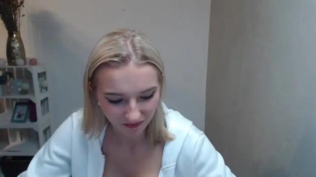 Image 11 of nina_ninax Stream on Chaturbate on 16 months ago