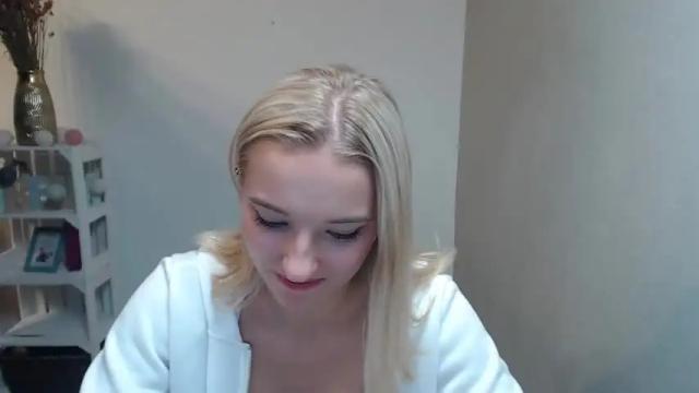 Image 12 of nina_ninax Stream on Chaturbate on 16 months ago