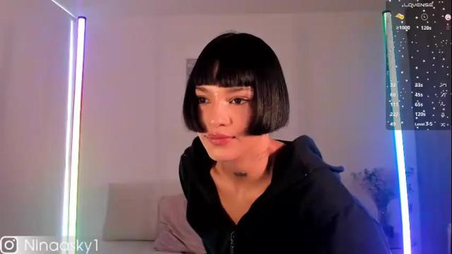Image 6 of ninaa_sky Stream on Chaturbate on 16 days ago