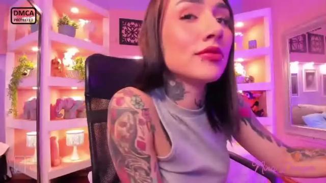 Image 8 of ninadanger Stream on Chaturbate on 16 months ago
