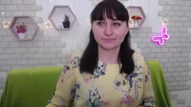 Image 3 of ninaflawlees Stream on Chaturbate on 13 months ago