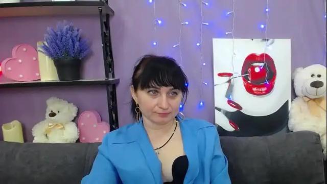 Image 7 of ninaflawlees Stream on Chaturbate on 21 days ago