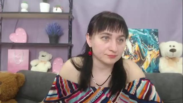 Image 3 of ninaflawlees Stream on Chaturbate on 16 days ago