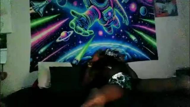 Image 8 of ninakhalifa Stream on Chaturbate on 6 days ago