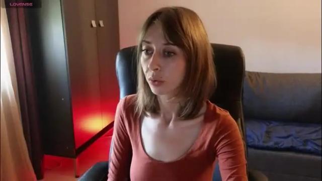Image 3 of ninanovalicious Stream on Chaturbate on 3 months ago