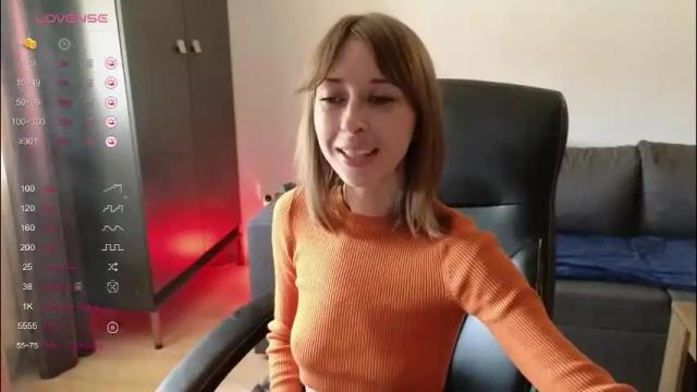Image 6 of ninanovalicious Stream on Chaturbate on 3 months ago