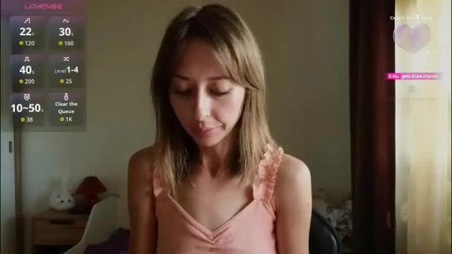 Image 2 of ninanovalicious Stream on Chaturbate on 1 month ago