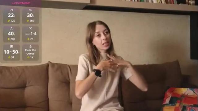 Image 6 of ninanovalicious Stream on Chaturbate on 23 days ago
