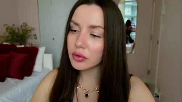 Image 4 of ninaoneil Stream on Chaturbate on 1 month ago