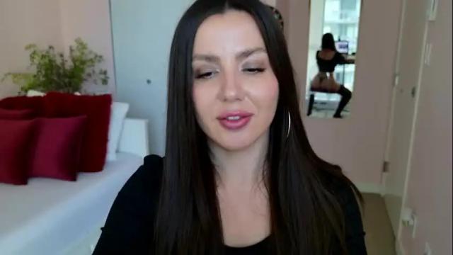 Image 7 of ninaoneil Stream on Chaturbate on 16 days ago