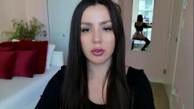 Image 8 of ninaoneil Stream on Chaturbate on 16 days ago