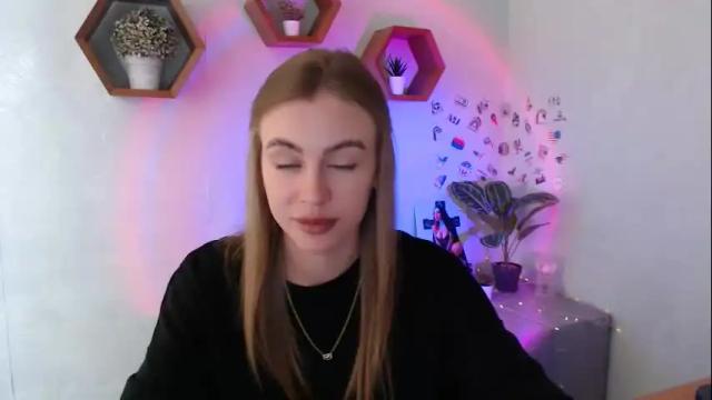 Image 4 of ninapersi_ Stream on Chaturbate on 6 days ago