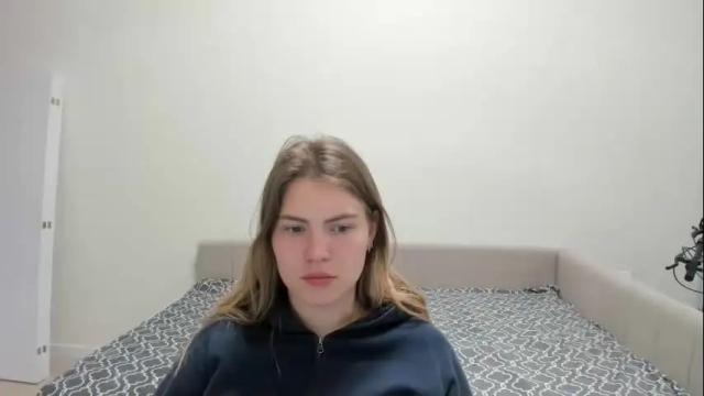 Image 12 of ninarihh Stream on Chaturbate on 2 months ago