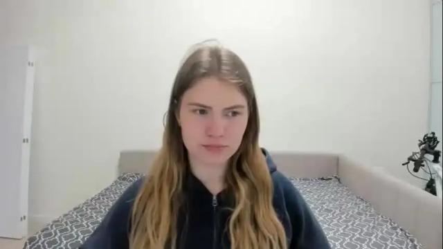 Image 3 of ninarihh Stream on Chaturbate on 2 months ago