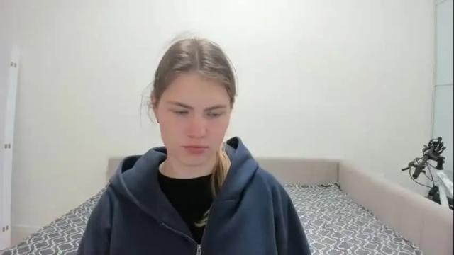 Image 2 of ninarihh Stream on Chaturbate on 2 months ago
