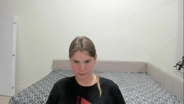 Image 11 of ninarihh Stream on Chaturbate on 2 months ago